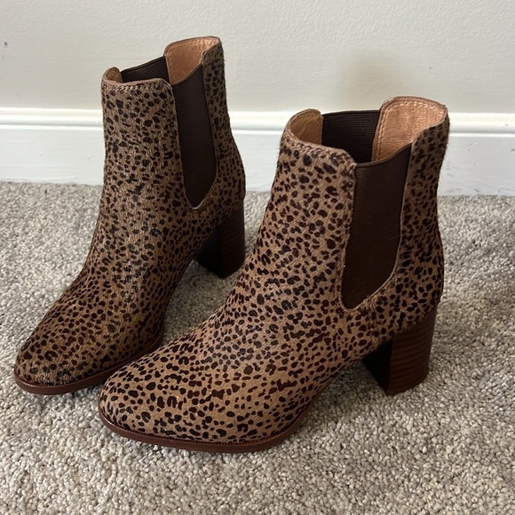 Madewell Laura Chelsea Boot in Spotted Calf Hair - Picture 6 of 10